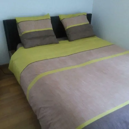 Sombang * Ferney Voltaire